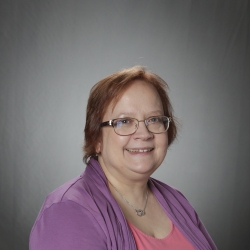 Headshot of Maria Holl