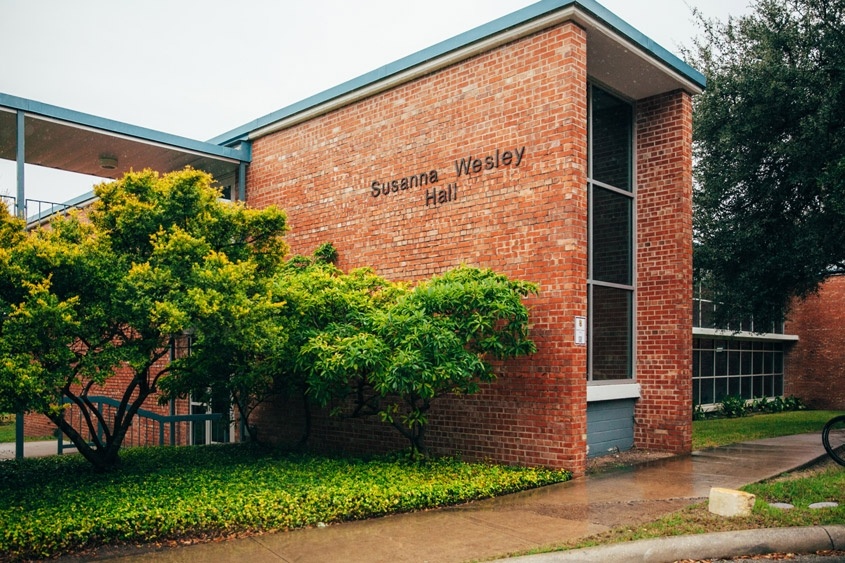 exterior courtyard view of the susanna wesley residence hall