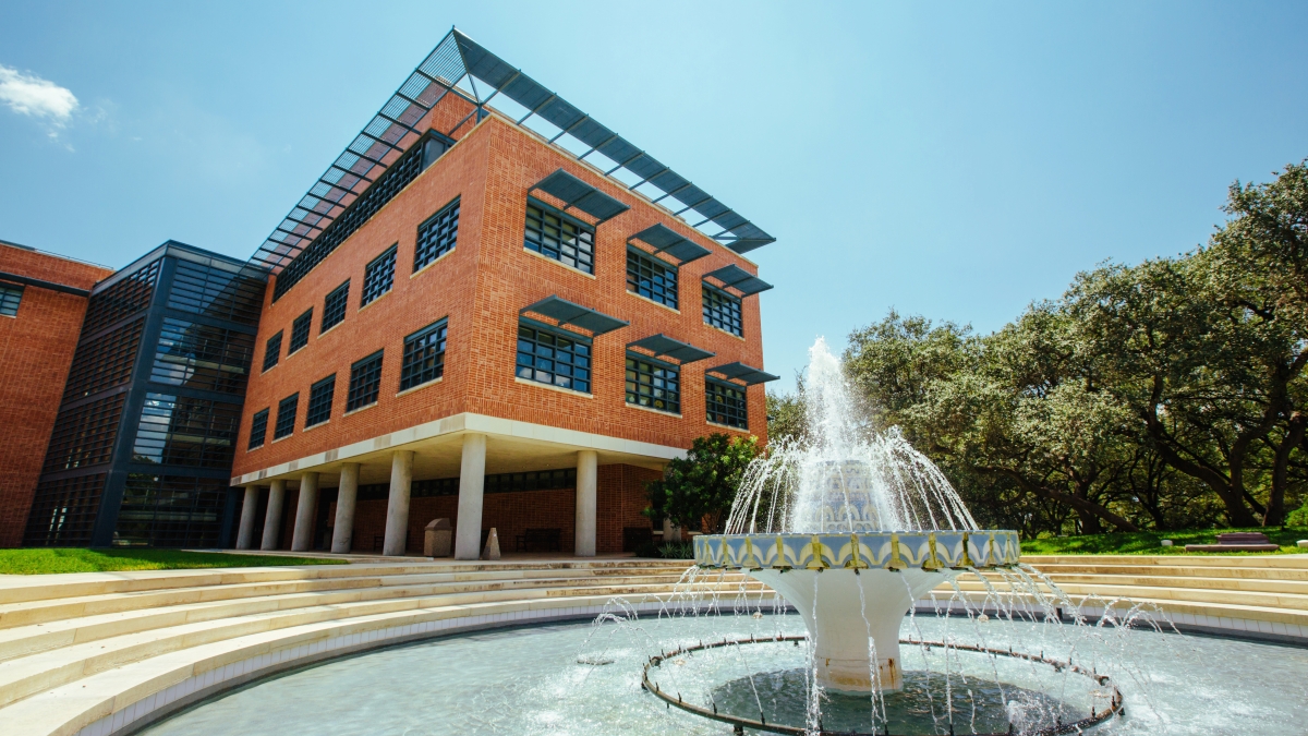Miller fountain behind Northrup Hall.