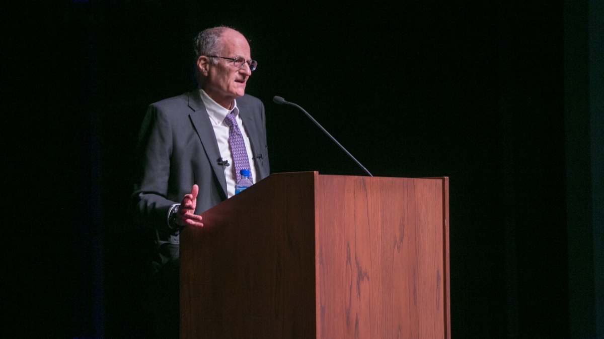 Thomas J. Sargent speaks in Stieren Theater